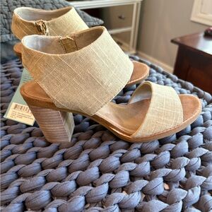 Toms Tan Wedge Shoes with Crisscross Design